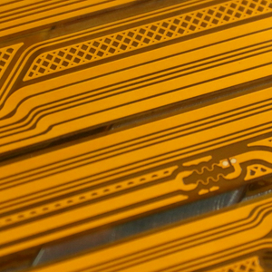 PCB fleksib&euml;l me shpejt&euml;si t&euml; lart&euml; p&euml;r sistemet inteligjente t&euml; ndihm&euml;s s&euml; shoferit